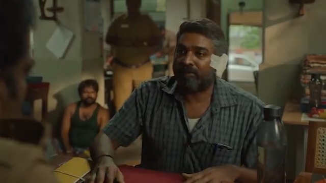 Nagai illa, panam illa, porul illa. Adhukkum mela. Adhu dhan Lakshmi 🥹