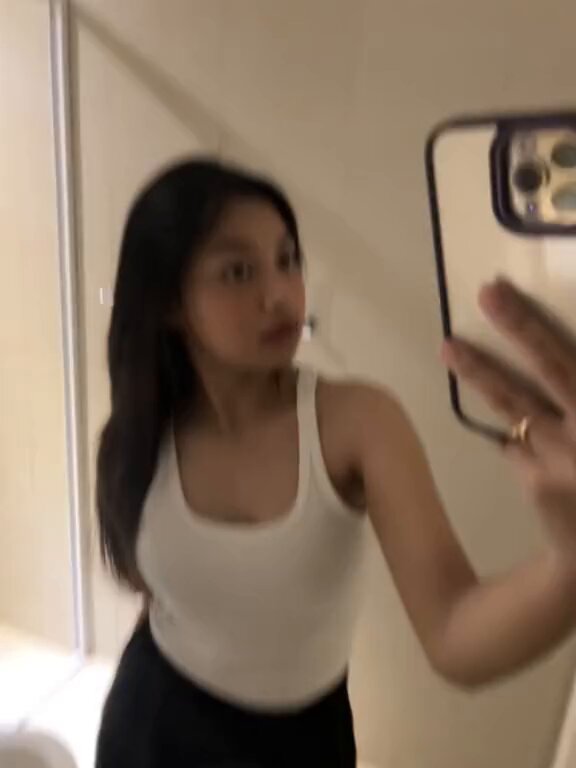 Tap ❤️ to see my finger vids