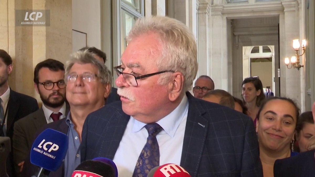 Présidence de l'Assemblée nationale : "Nous avons beaucoup réfléchi au profil du candidat du #NFP (...) Le choix s'est porté sur ma personne", annonce le communiste André Chassaigne, évoquant notamment le "critère d'ancienneté" et sa "connaissance de l'institution". #DirectAN