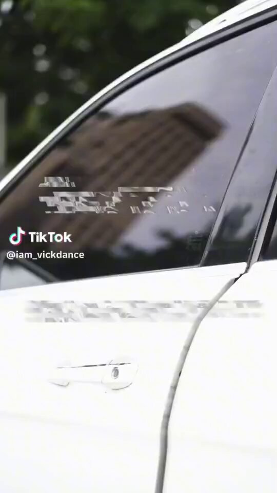 This dance video of Olamide’s Uptown Disco (ft. Fireboy and Asake) is too brazyyy 😮‍💨🔥🔥