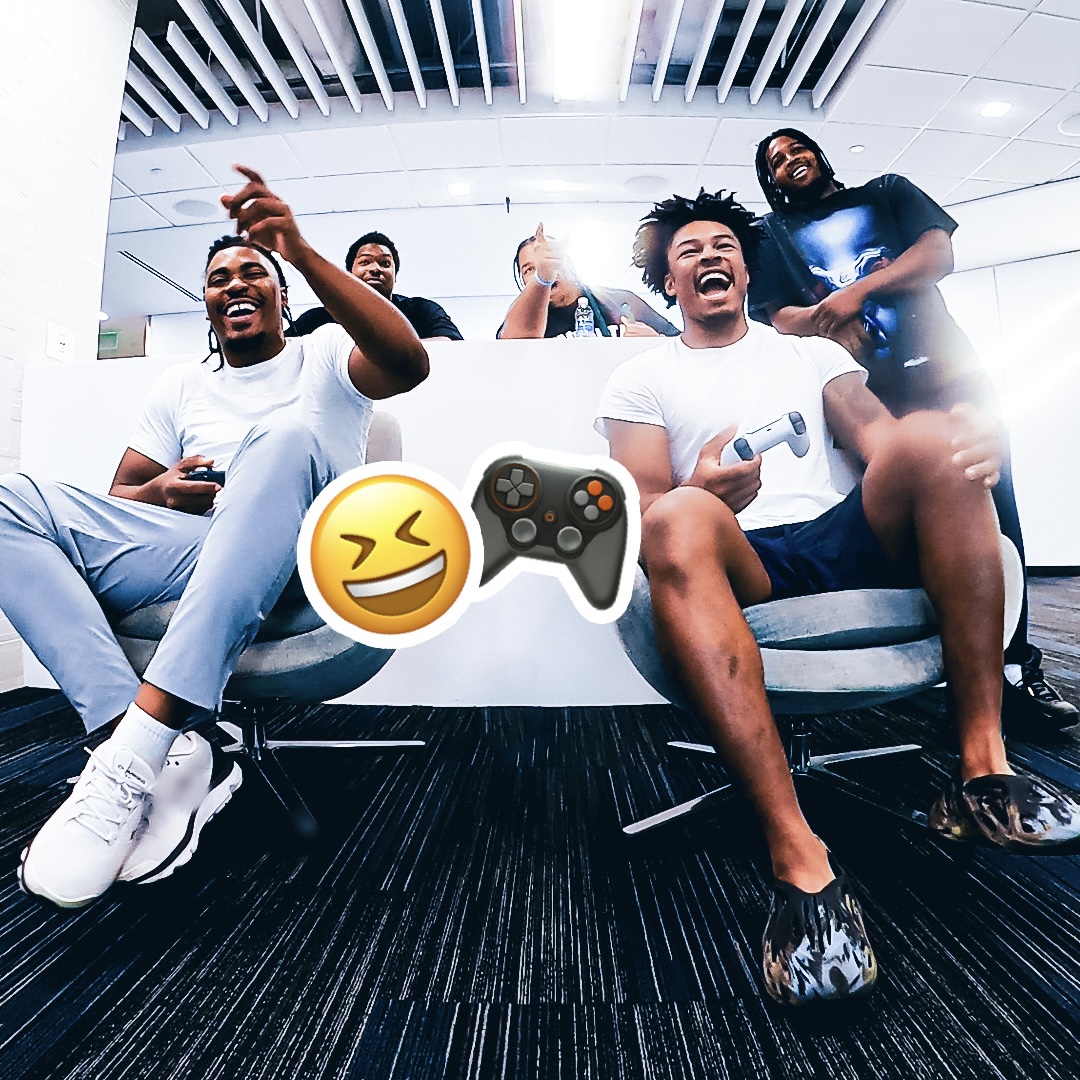 These guys playing College Football 25 is pure comedy 🎮😆 (Part 2)