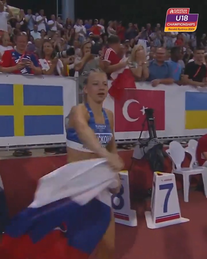 Slovakia’s first ever European U18 title and look what it means! ❤️‍🔥 Laura Frlickova 🇸🇰 storms to 100m hurdles gold on home soil in 12.97! And she also ran a European U18 best of 12.86 in the heat. 🌪️ #BanskaBystrica2024