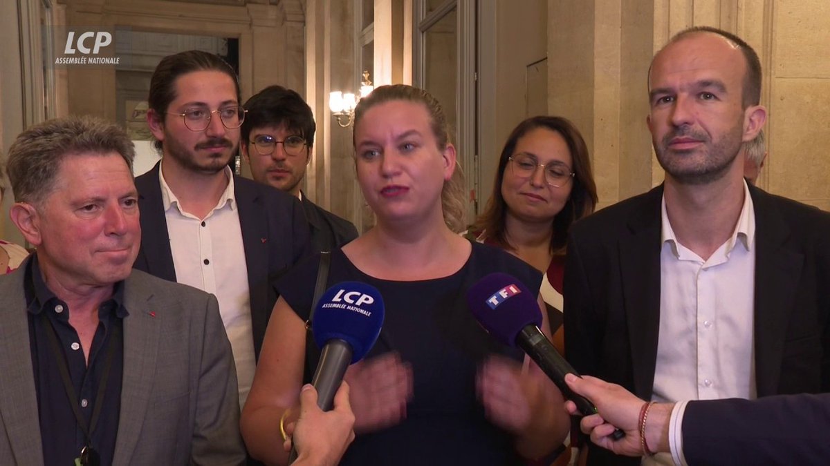 "Nous obtenons la majorité des postes au Bureau, ce qui est la démonstration que le Nouveau Front populaire est le pôle le plus grand de l'Assemblée", se félicite Mathilde Panot (LFI). Elle demande à Emmanuel Macron de nommer un Premier ministre issu du NFP. #DirectAN