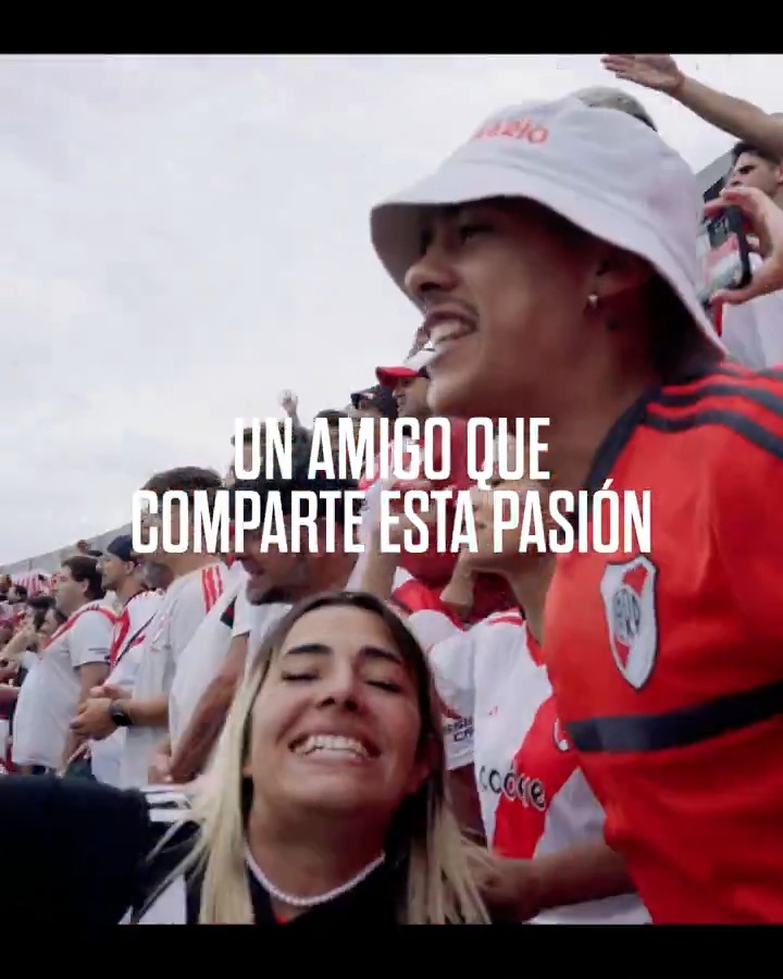 Feliz día a ese amigo de cada domingo en la tribuna 🏟️ #RiverMiBuenAmigo 🤍❤️🤍