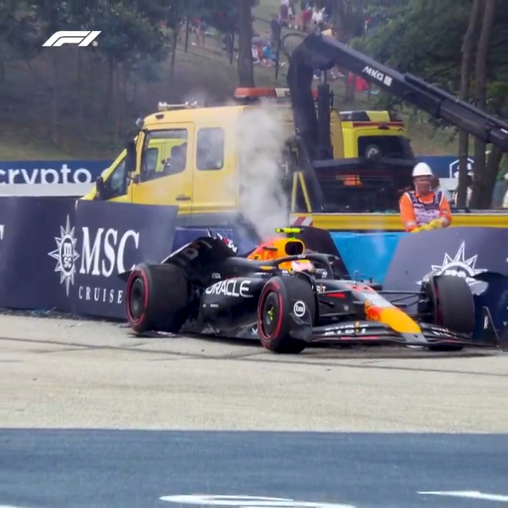 PEREZ! 😵 Into the barrier and out of Q1 💥 #F1 #HungarianGP