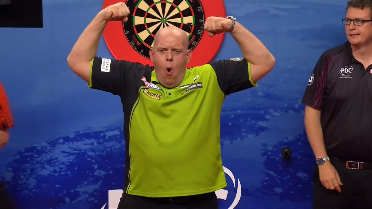 VAN GERWEN SINKS SMITH! 🟢 Michael van Gerwen is through to a FIFTH World Matchplay final! 👏 The Dutchman defies his early doubling woes to defeat Michael Smith 17-13 in a gripping contest! 📺 #WMDarts | SF