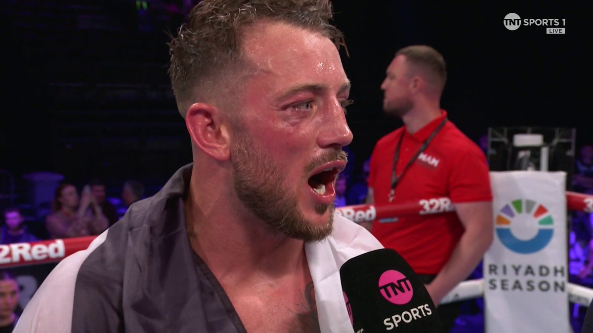 "I've finally got my roses" 💐 Brad Pauls 🥊 revels in the moment as his dream becomes his reality... 🎙️ @J_dyer_official | #Magnificent7 | #HeaneyPauls2
