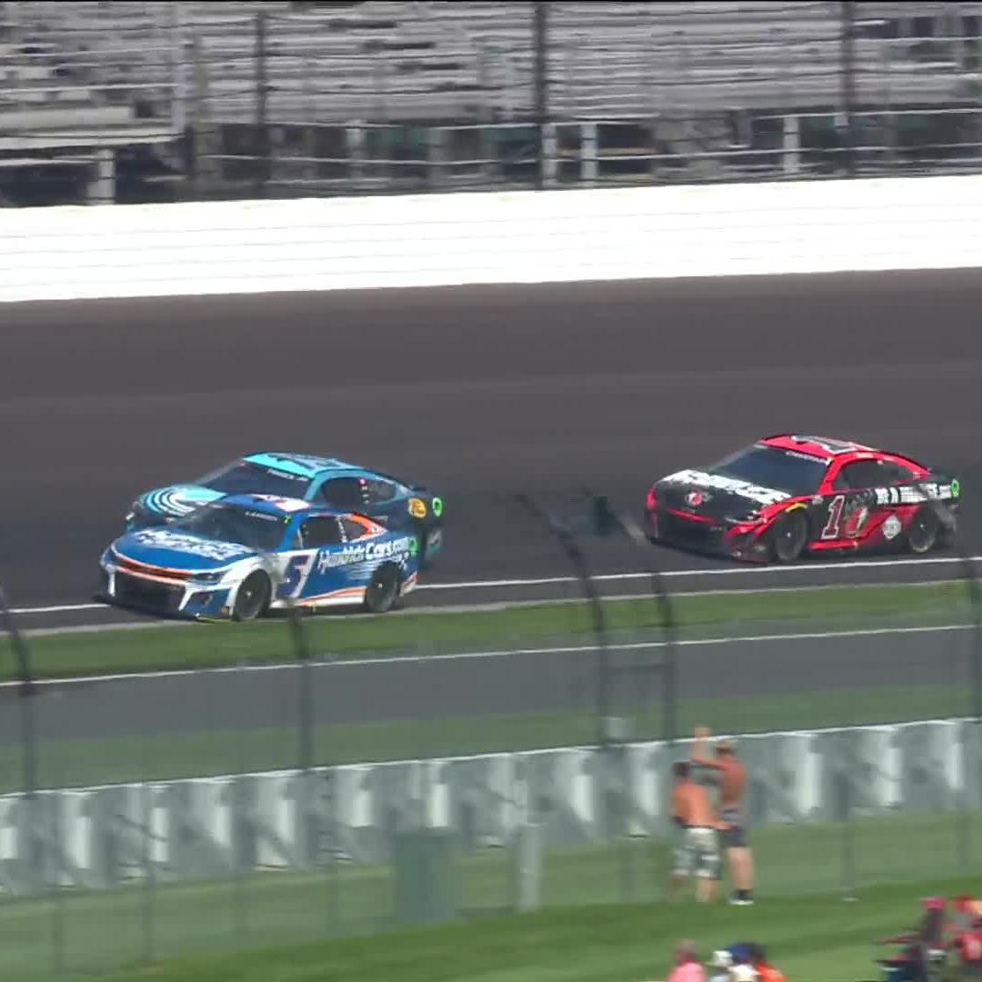 A look at the contact between the Nos. 5 and 19.