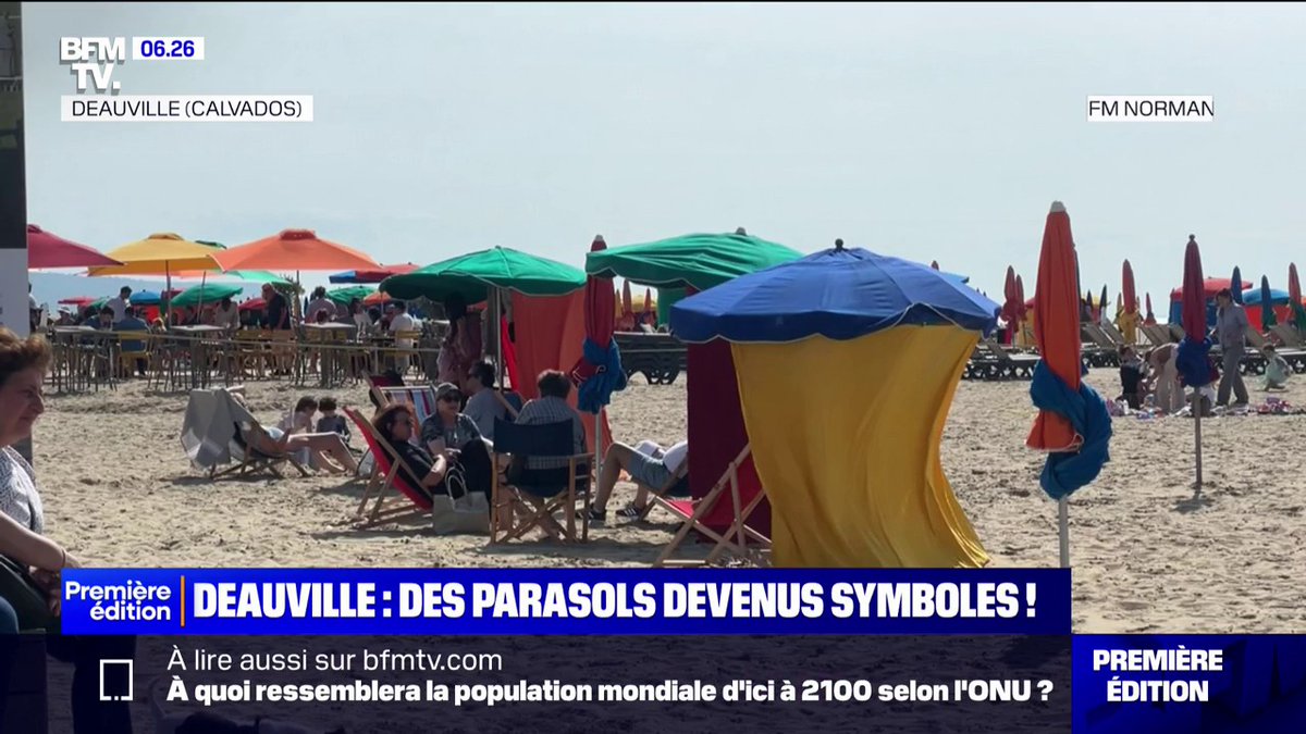 ⛱ "Même fermés quand il pleut, ils font quand même partie du paysage": les parasols de la plage, devenus symboles de Deauville