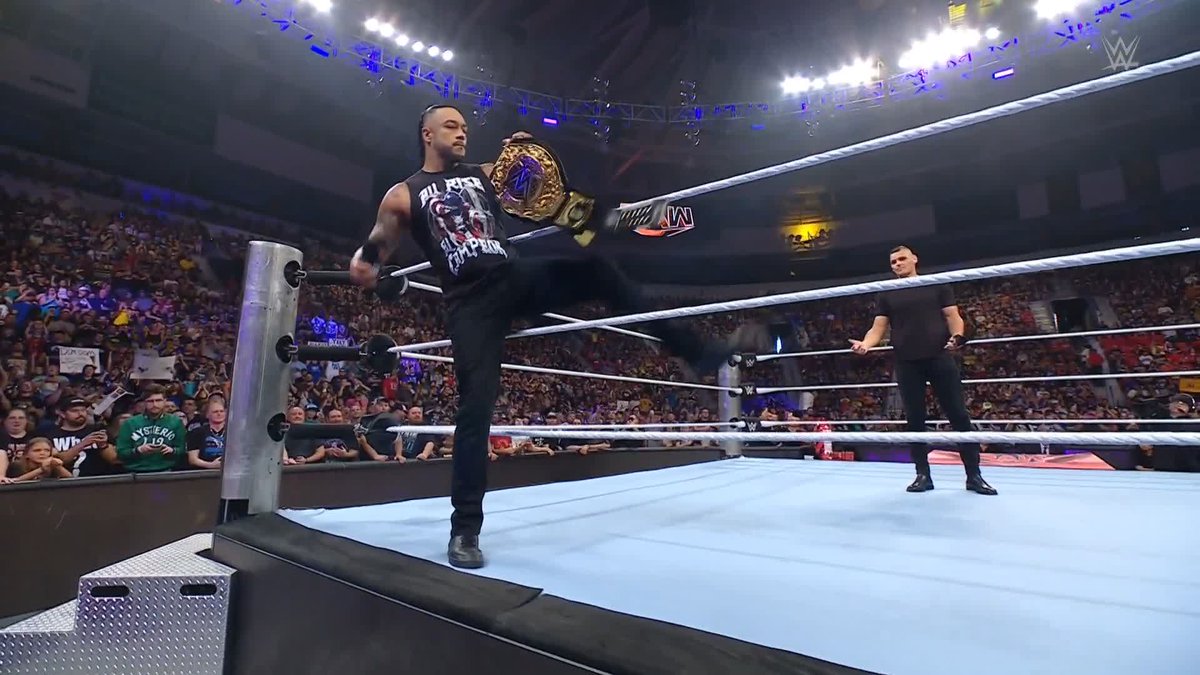 The World Champ wasted NO time tonight and got right into it! 👊👊 #WWERaw