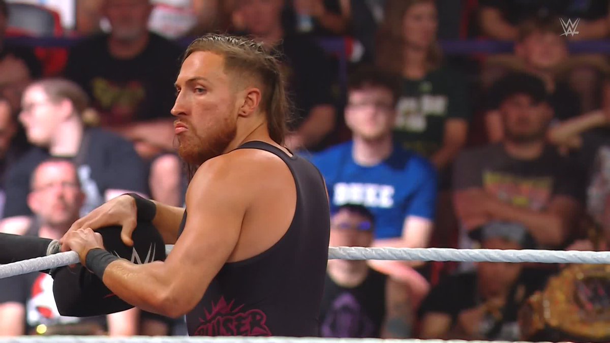 It all quickly turned into Open Fight Night on #WWERaw!