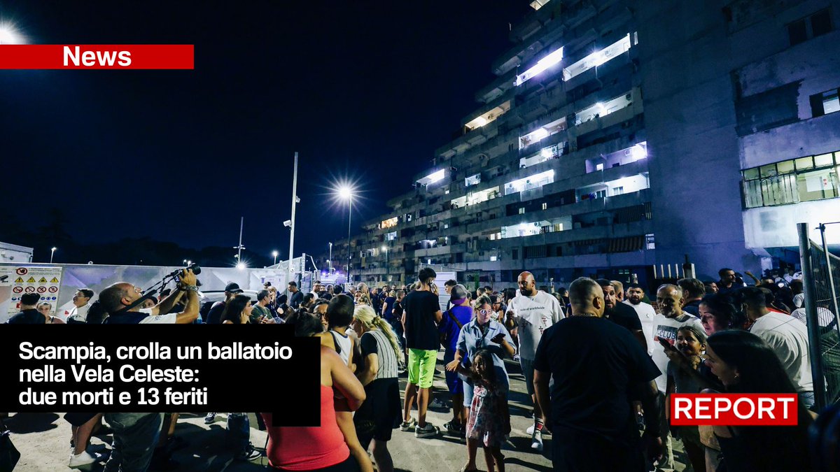 🔴 Scampia, le Vele: il ballatoio in ferro del terzo piano di un lotto si è staccato ed è crollato. 2 i morti Bernardo Iovene nell'inchiesta "Periferie d'autore" aveva toccato con mano come si vive alle Vele Rivedi l'inchiesta: