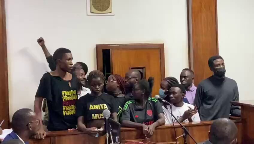It costs nothing for you to retweet this and stand in solidarity with the heros of our generation. #March2Parliament #AnitahAmongMustResign