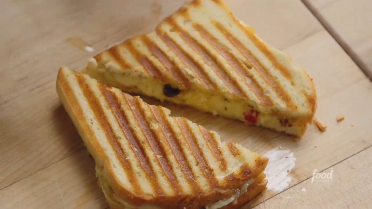 Ina Garten adds a secret ingredient for the ultimate grilled cheese! 😋 Max for more #BarefootContessa: #StreamOnMax Get the recipe:
