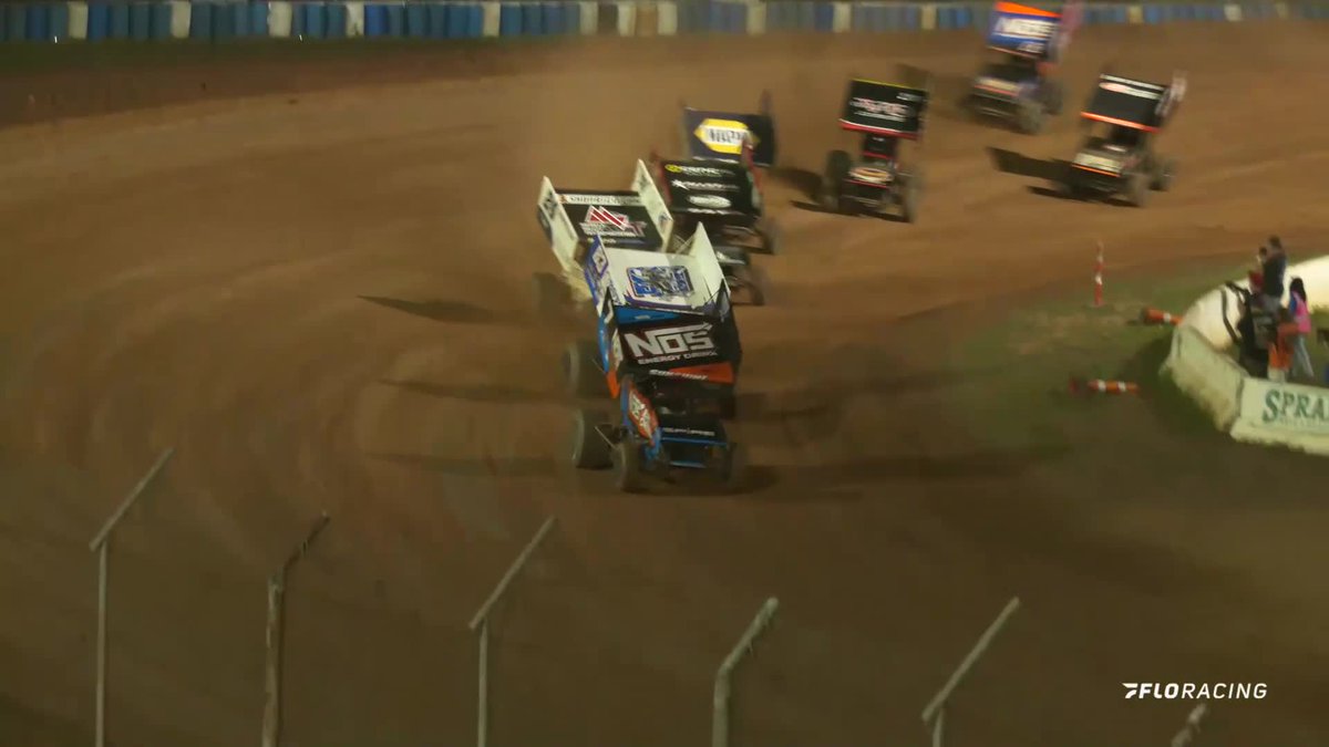 Tyler Courtney spins out of the lead! James McFadden right-rear flat! Rico Abreu now leads High Limit Racing at Lernerville Speedway! #HighLimitRacing