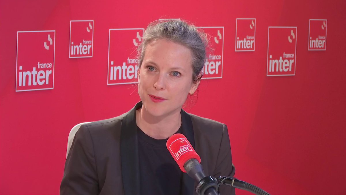 .Lucie Castets : "Depuis plusieurs années, nous assistons à une pratique du pouvoir extrêmement verticale, un Parlement méprisé : nous proposons un changement de méthode, en renouant le dialogue avec les syndicats, les associations…" #le69inter