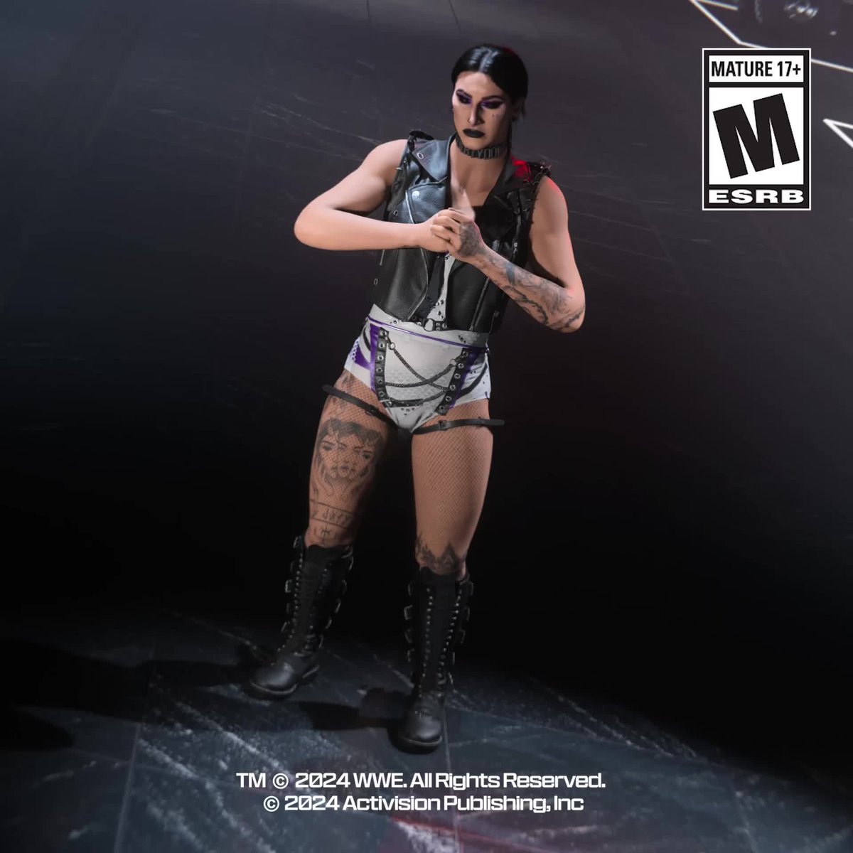 When RheaRipley_WWE enters the ring, the whole Lobby hears it 💪