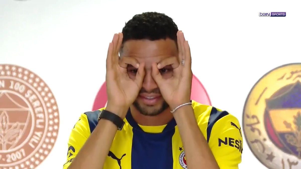 🟡🔵 Fenerbahçe'nin yeni transferi Youssef En-Nesyri, sözleşmeyi imzaladı ve gol sevincini yaptı!