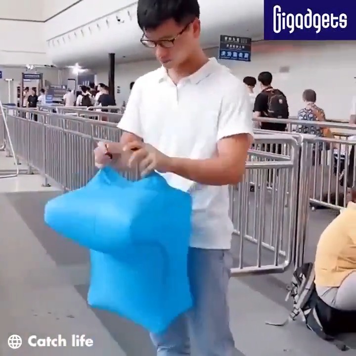 Sit wherever you like. #gigadgets #chairs #portable #chairdesign #device