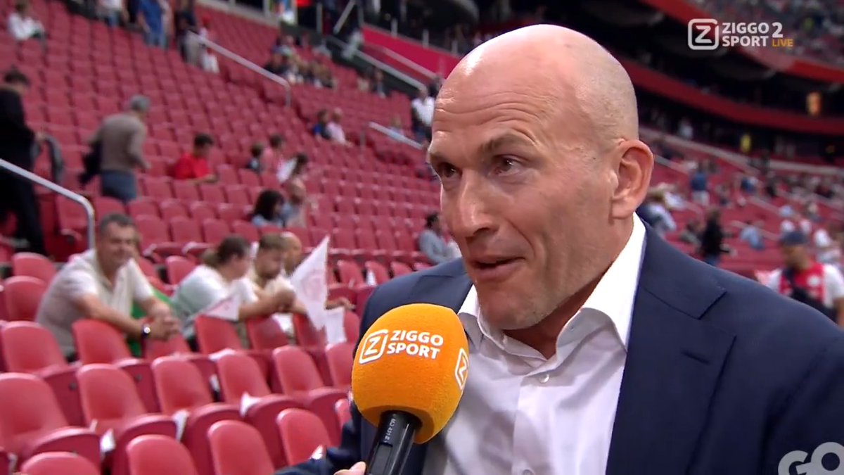 'Het is wachten tot de markt loskomt.' ⌚ Alex Kroes over de 𝐫𝐞𝐚𝐥𝐢𝐭𝐞𝐢𝐭 op dit moment bij Ajax 🗣️ #ZiggoSport #UEL #AJAVOJ