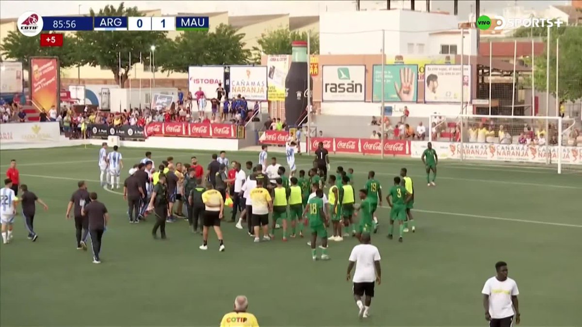 Los argentinos celebrando el gol, el árbitro yéndose escoltado... 😱 ¡Qué lío se armó en el Torneo Internacional de L'Alcudia! #COTIFEnDSPORTS #COTIF2024