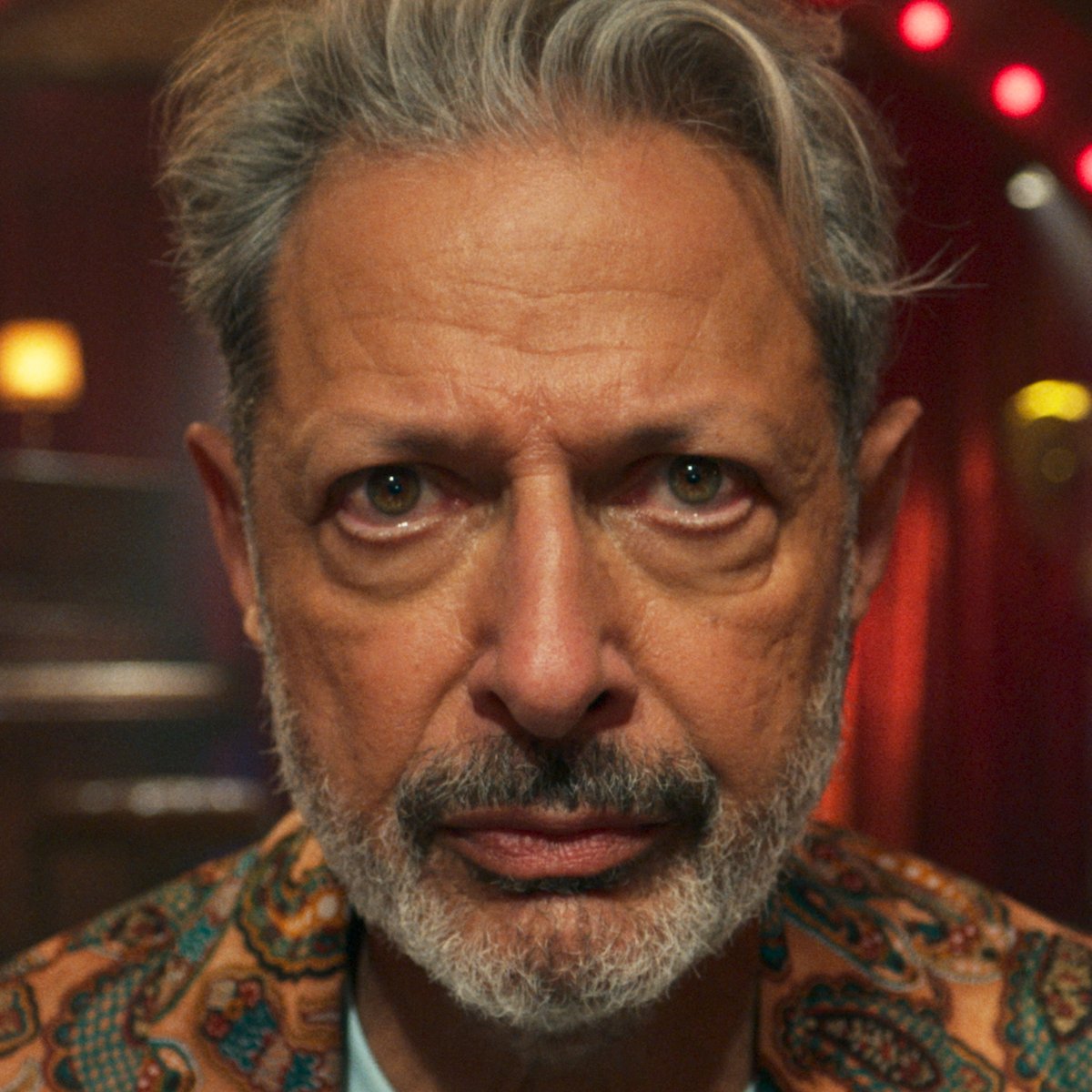 🚨 Trailer oficial dublado de ‘Kaos’, estrelado por Jeff Goldblum como Zeus. — Estreia em 29 de Agosto na Netflix.