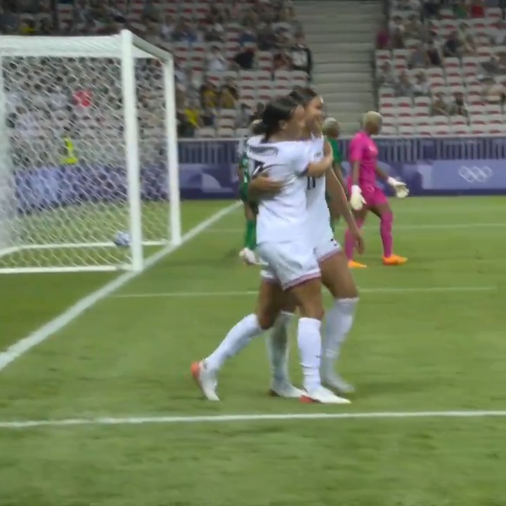 MALLORY SWANSON SCORED TWO GOALS IN BARELY A MINUTE. 🤯 📺 USA Network & Peacock | #ParisOlympics