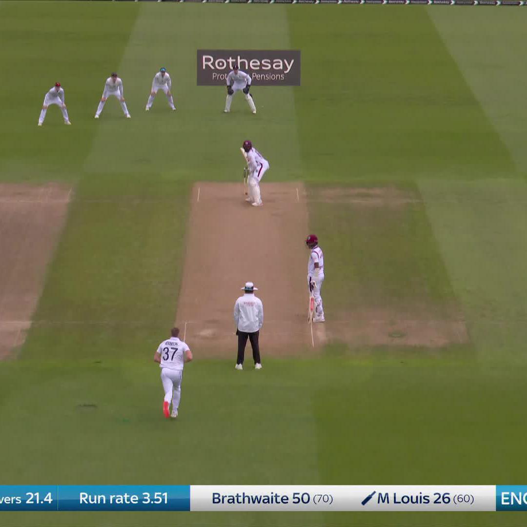 FINALLY!! Gus Atkinson finds the outside edge and we have our first 🤩