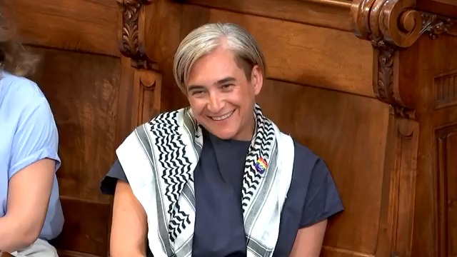 En el seu comiat de l'Ajuntament de Barcelona, Xavier Trias ha dedicat unes paraules a Ada Colau i ha admès que comença a tenir "afecte i simpatia" per l'exalcaldessa