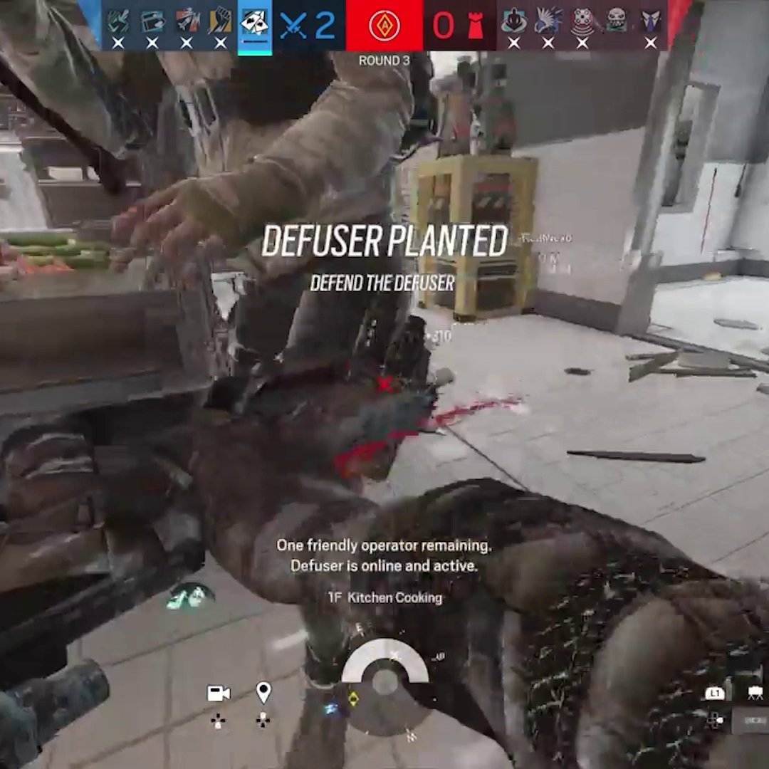 Attacker: "Win at all costs, plant the defuser" 🎖️ Defender: "I can melee him" 🙊 📹 u/driewieler333