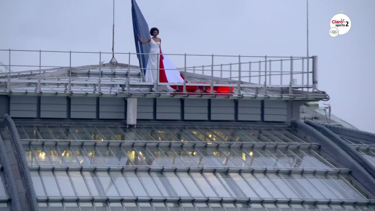 ¿Podemos hablar del catalogado como el himno más lindo del mundo 'La Marsellesa' interpretado por Axelle Saint-Cirel, y vestida como la Marianne de la revolución? #Francia #OlympicGames #Paris2024