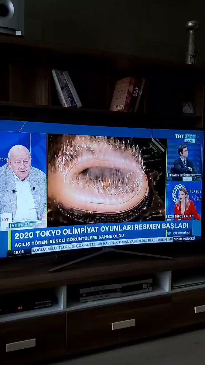 Atilla Gökçe: "Ne kadar şampiyona varsa olimpiyatlar dahil en çok sporcu veren spor kulübüdür Fenerbahçe. Dolayısıyla ismi "Fenerbahçe Olimpik Spor Kulübü" olmalıdır. Ben Fenerbahçeli değilim ama çok büyük saygıyı hakediyor." TRT Spor