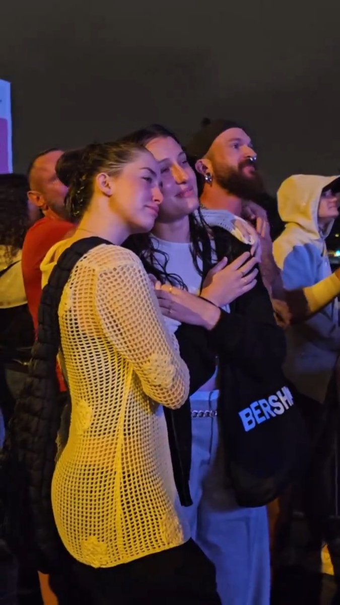The only acceptable reaction to the QUEEN Celine Dion performing at #Paris2024