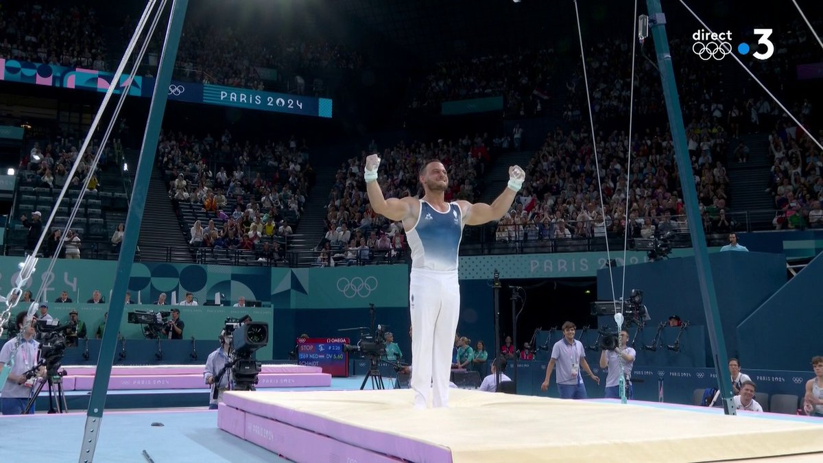 #Paris2024 | 🤩 Le superbe passage de Samir Aït Saïd, porte-drapeau français à Tokyo en 2021. 📺 À suivre en direct sur :
