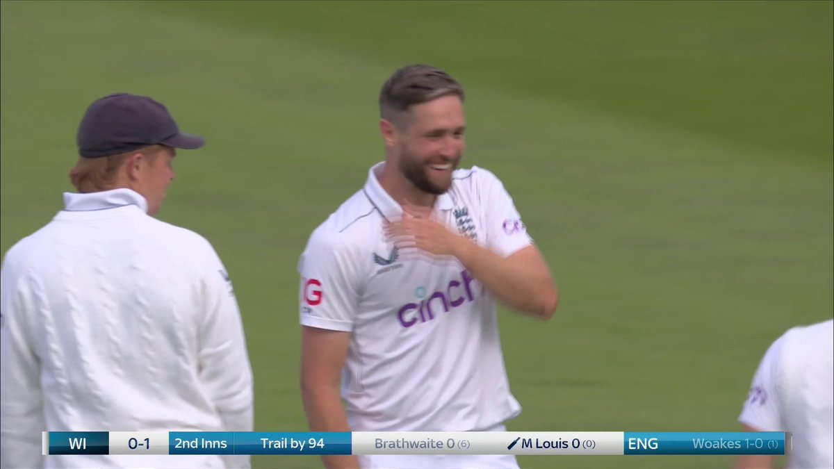WOAKES MAKES AN INSTANT IMPACT! ๐ Brathwaite is gone without troubling the scorers ๐ฆ