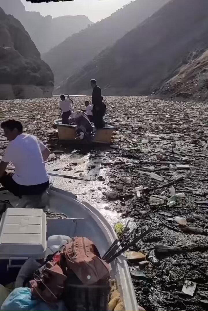 فرهنگ ۲۵۰۰ ساله! ورودی سد کارون ۴ !