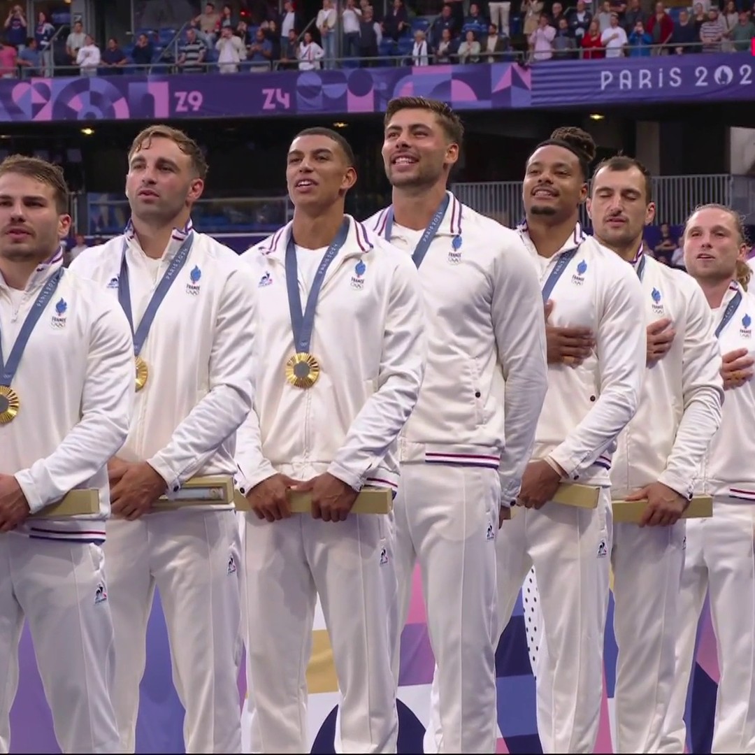 🏉🇫🇷 La première Marseillaise de ces JO résonne au Stade de France. LA FRANCE EST CHAMPIONNE OLYMPIQUE. #Paris2024