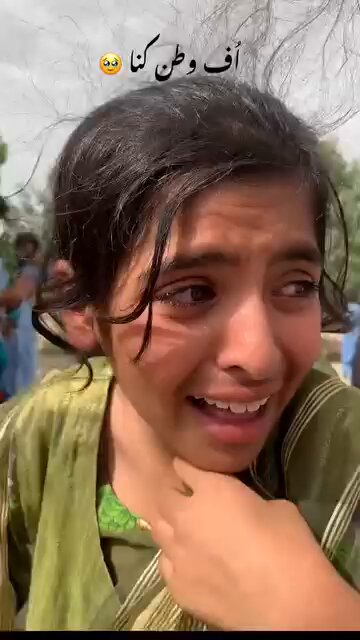 مستونگ میں جب سیدھی گولیاں برسائ گئیں تو وہاں اس بچی کے الفاظ سن کر اور آنسو دیکھ کر دل پھٹ گیا 💔