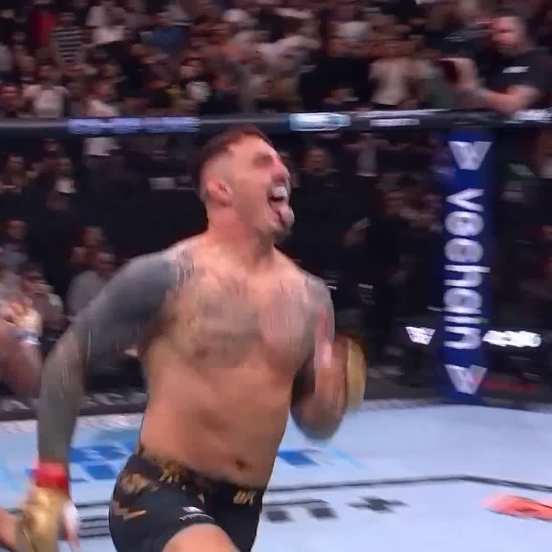 IT'S OVER IN ONE MINUTE! TOM ASPINALL KNOCKS OUT CURTIS BLAYDES #UFC304 🏴󠁧󠁢󠁥󠁮󠁧󠁿