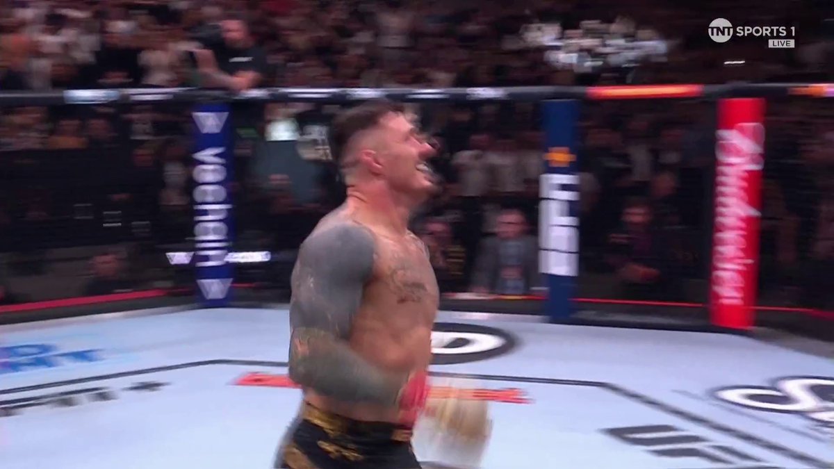 Tom Aspinall just KNOCKED Curtis Blaydes out 👊😴 #UFC304 | LIVE on TNT Sports & discovery+