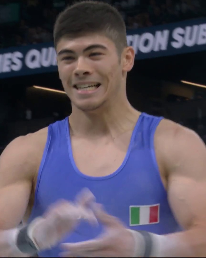 Nel momento decisivo, quando la pressione è alle stelle, all’Italia serviva un esercizio perfetto e Yumin Abbadini al cavallo con maniglie ha risposto così...riportandoci alla finale olimpica a squadre maschile dopo 32 anni! 🤩🇮🇹💙 #Paris2024 #Olympics #HomeOfTheOlympics