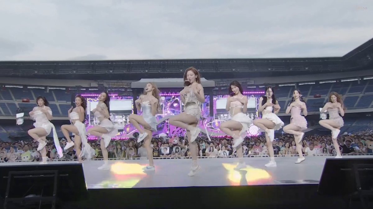 OMG THE NEW TT CHOREO IS TOO GOOD