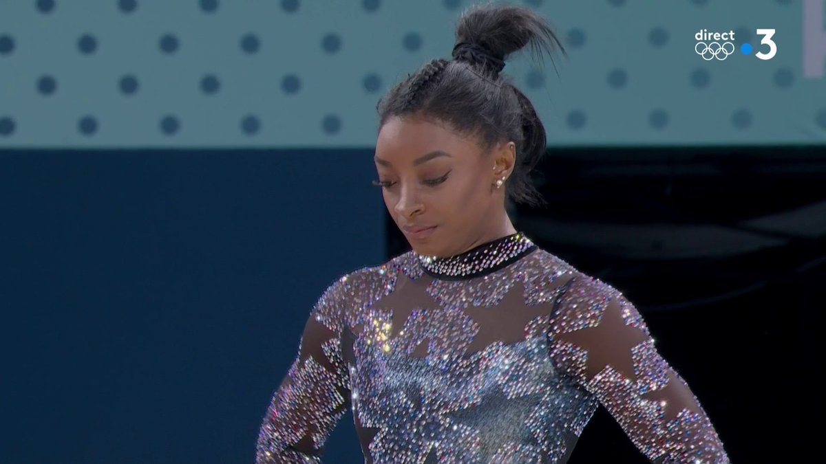 #Paris2024 | 🔥 Le grand retour de Simone Biles ! 🇺🇸 La gymnaste la plus médaillée de l’histoire des JO faisait son retour à Paris et a été impériale à la poutre 👏 📺 À suivre en direct par ici :