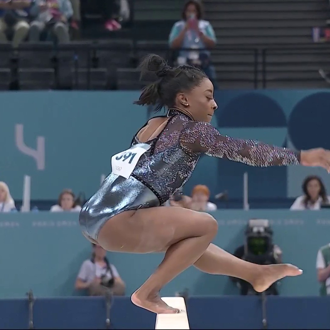 1m44 de greatness signée Simone Biles 😍🤸‍♀️