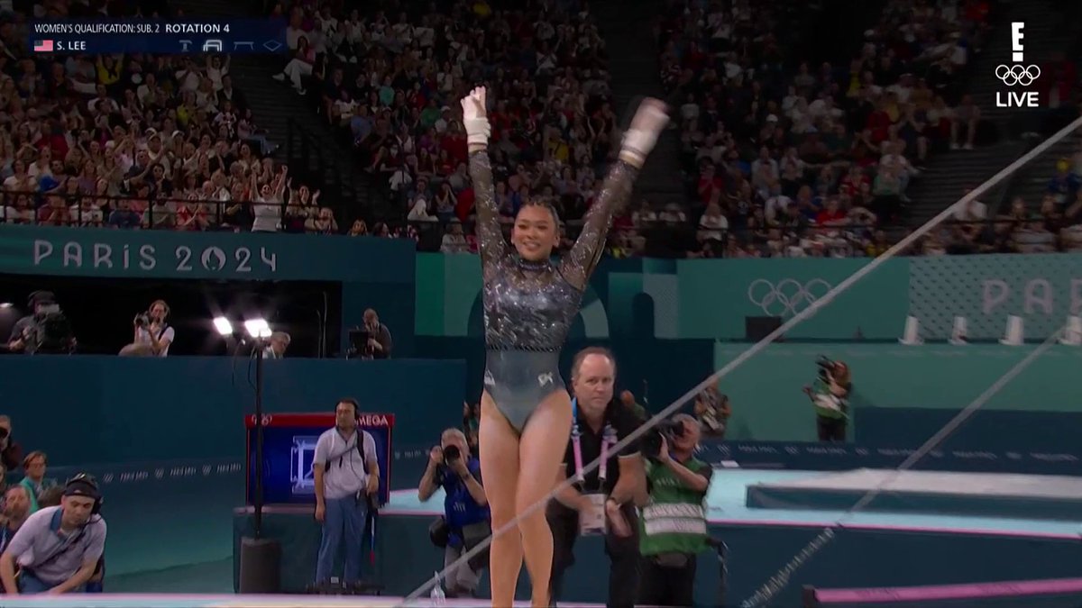 Suni Lee finishes her #ParisOlympics debut with a stellar uneven bar routine. 🌟 📺 : NBC, E!, and Peacock