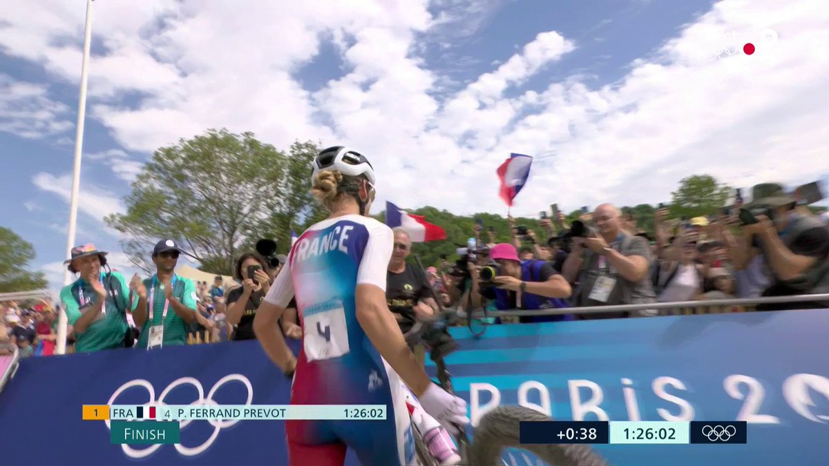 🥇🇫🇷 PAULINE FERRAND-PRÉVOT DÉCROCHE LA MÉDAILLE D’OR OLYMPIQUE EN VTT CROSS-COUNTRY, LA DEUXIÈME POUR LA FRANCE. (France 2) #Paris2024