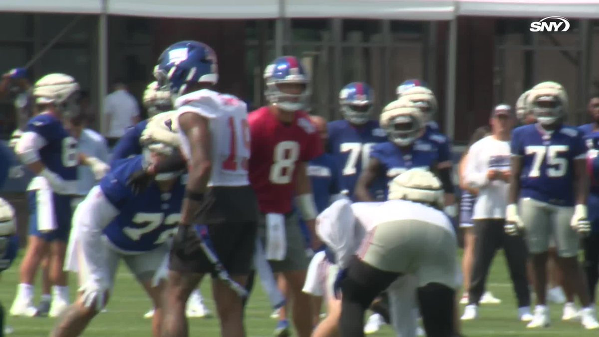 WOWโฆ #Giants rookie receiver Malik Nabers just made a SPECIAL CATCH on a throw from Daniel Jones ๐๐๐ Nabers has been off the chart to start camp so far
