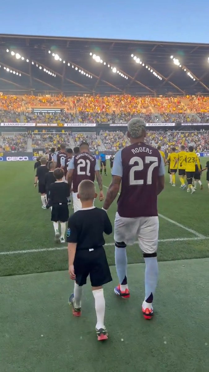 Please never bring this hospitality format to the UK! It’s utterly tragic! #AVFC