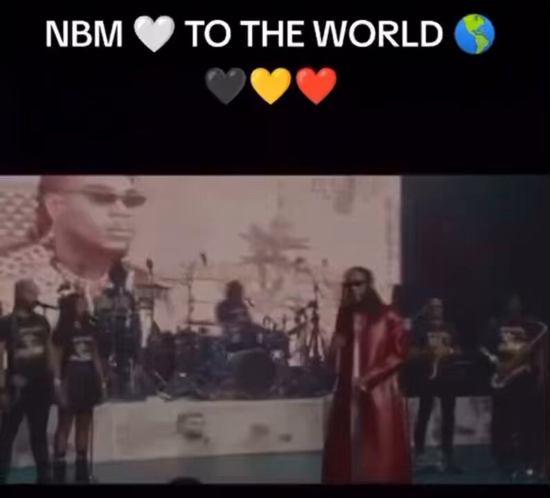 Like and repost for my lord Burna Boy 💪🖤💛🪓