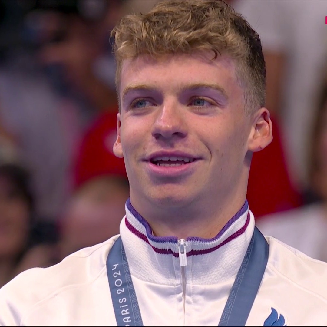 LA MARSEILLAISE POUR LÉON MARCHAND 💙🤍❤️ Suivez les Jeux de #Paris2024 en intégralité sur Eurosport via la plateforme Max